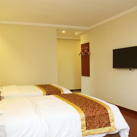 Greentree Alliance Shanghai Chongming Bayi Road Walking Street Hotel Esterno foto