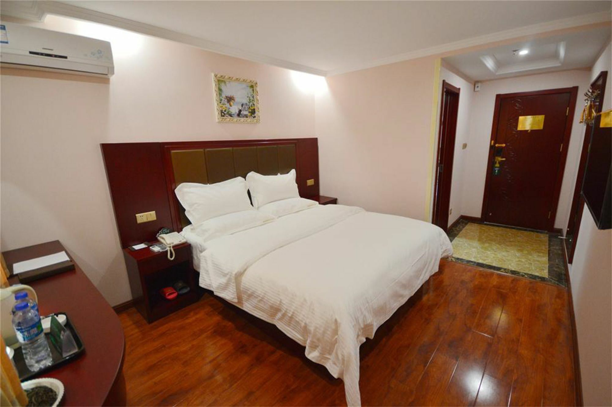 Greentree Alliance Shanghai Chongming Bayi Road Walking Street Hotel Esterno foto